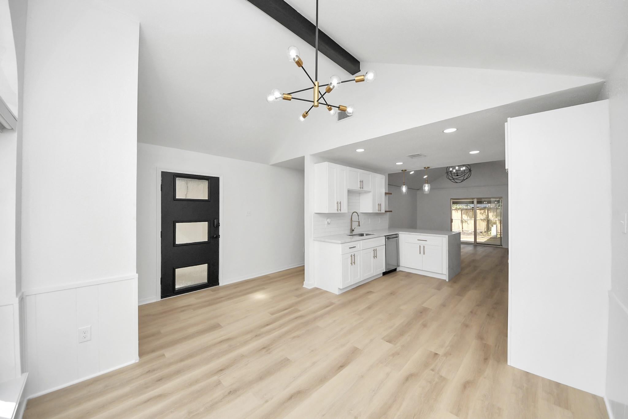 5018 Groveton Lane