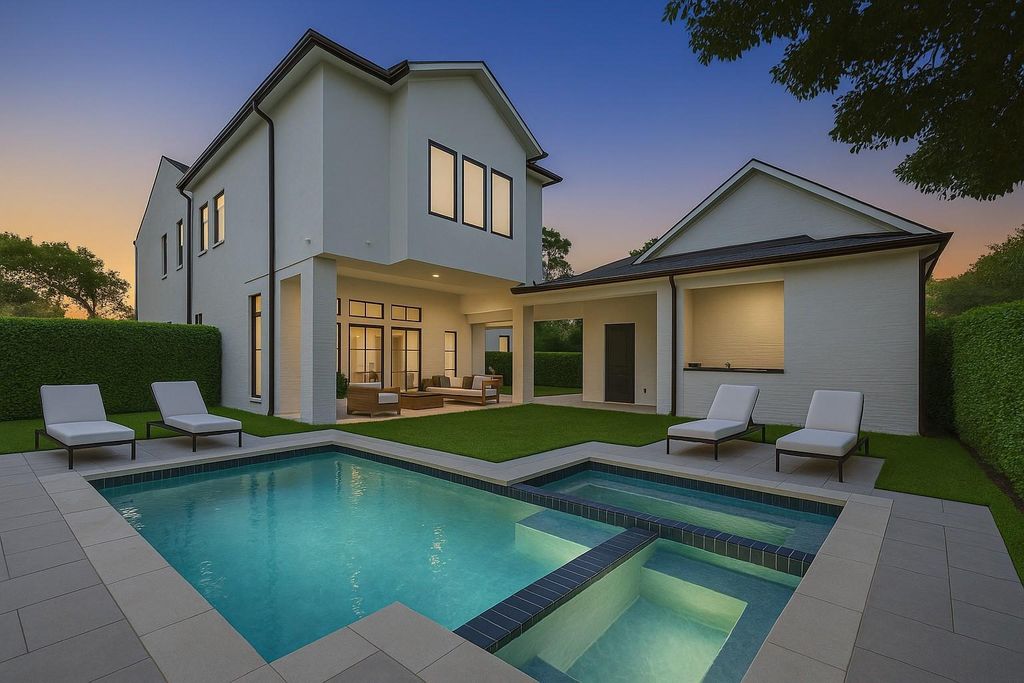 Photo of 830 Azalea Street, Houston, TX 77018 (MLS # 10474645)