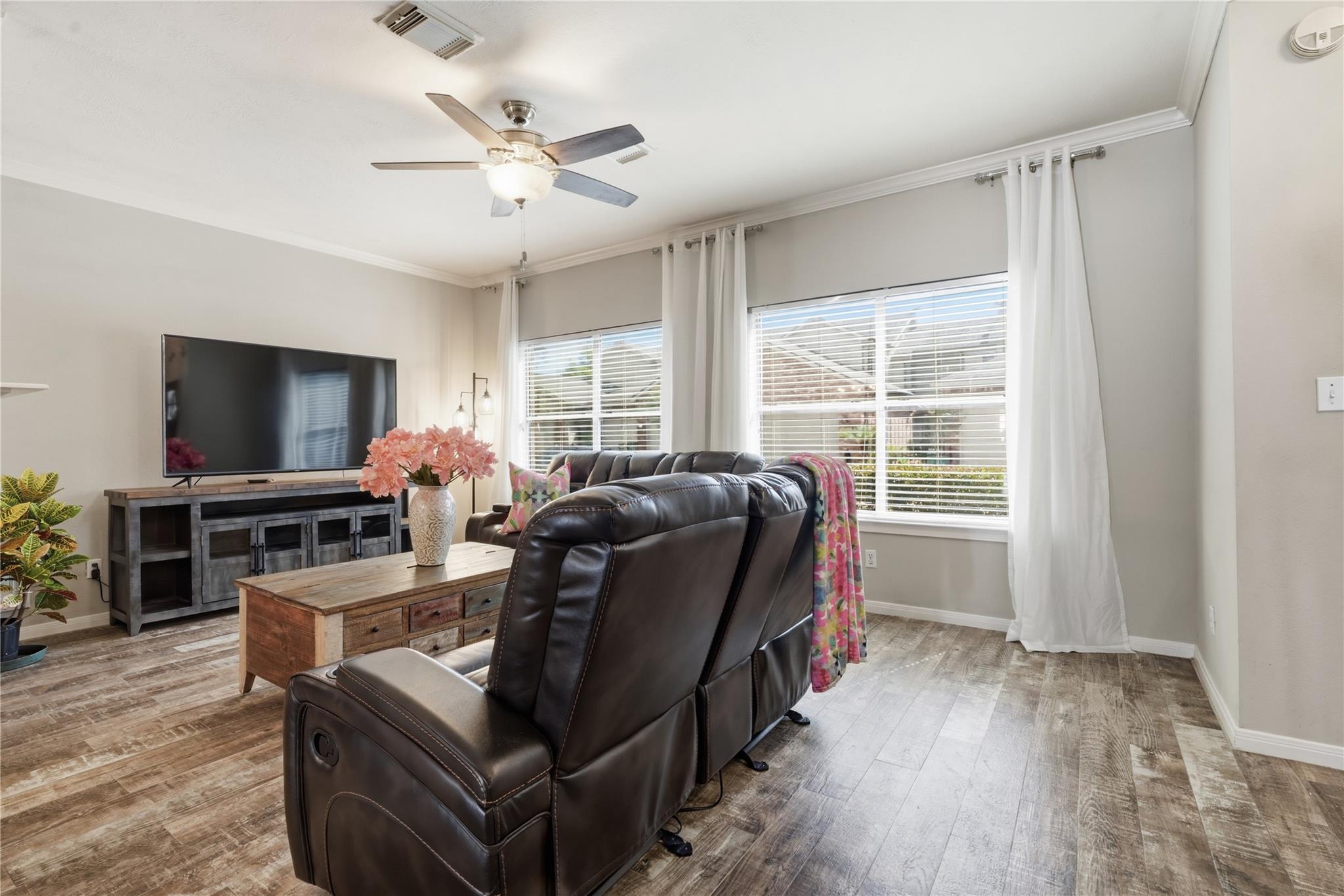 2039 Glencove Drive