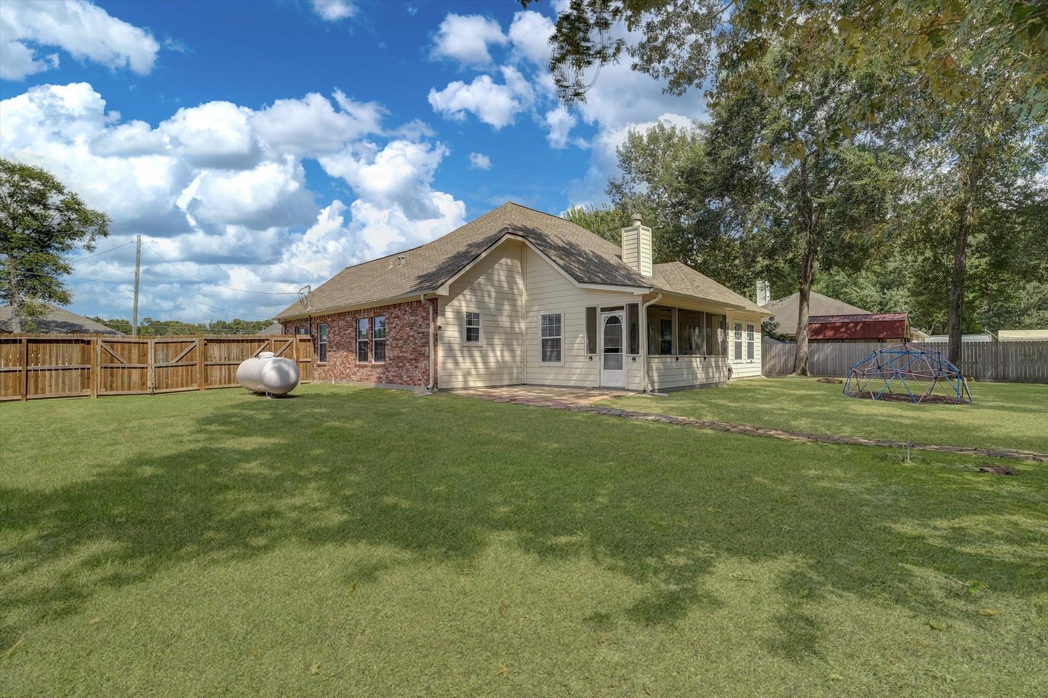 19518 Lazy Lane