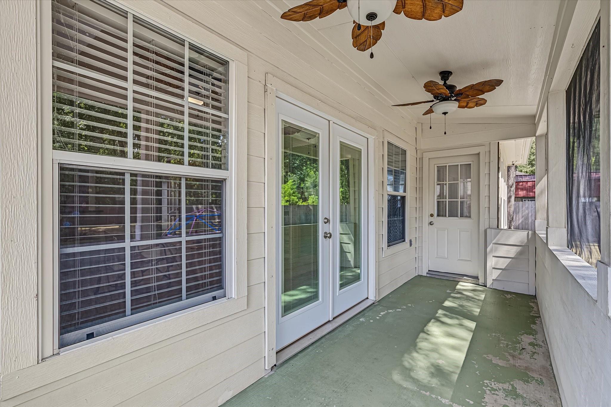 19518 Lazy Lane