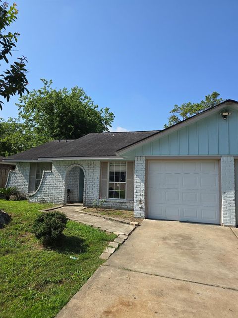 Photo of 7719 Garsee Drive, Houston, TX 77040 (MLS # 17722370) Photo of 7719 Garsee Drive, Houston, TX 77040 (MLS # 17722370)