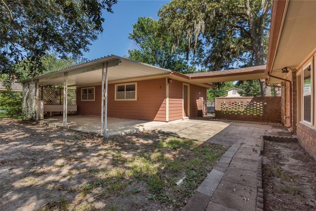 Photo of 2004 Sleepy Hollow Drive, Pearland, TX 77581 (MLS # 58992673)
