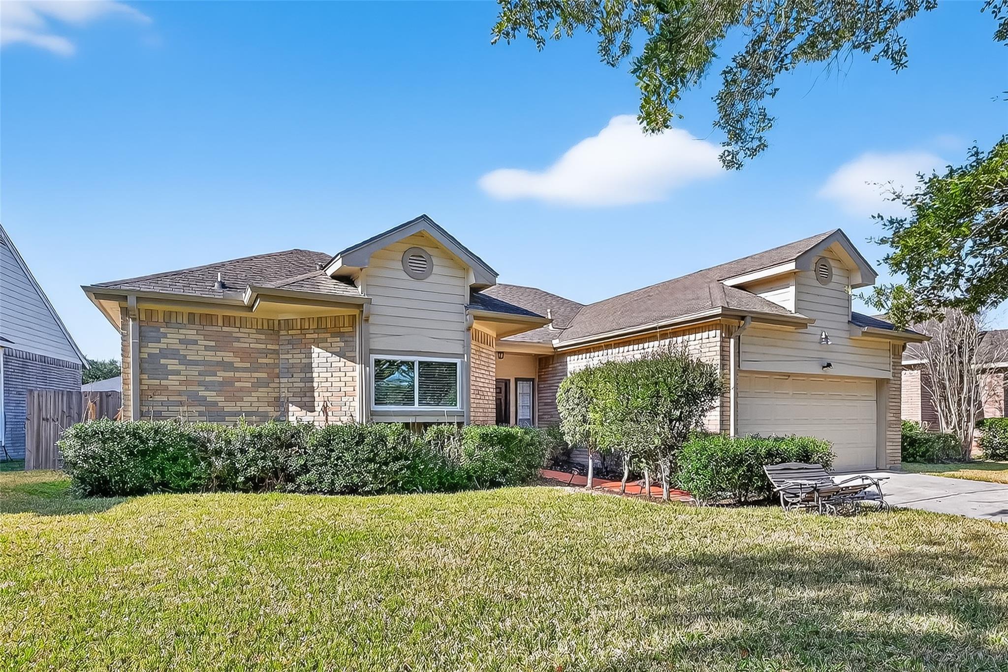 3126 Lakefield Way