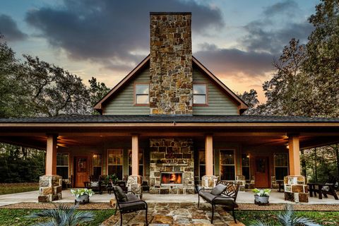 Photo of 251 Deep Forest Drive, Trinity, TX 75862 (MLS # 34025299)