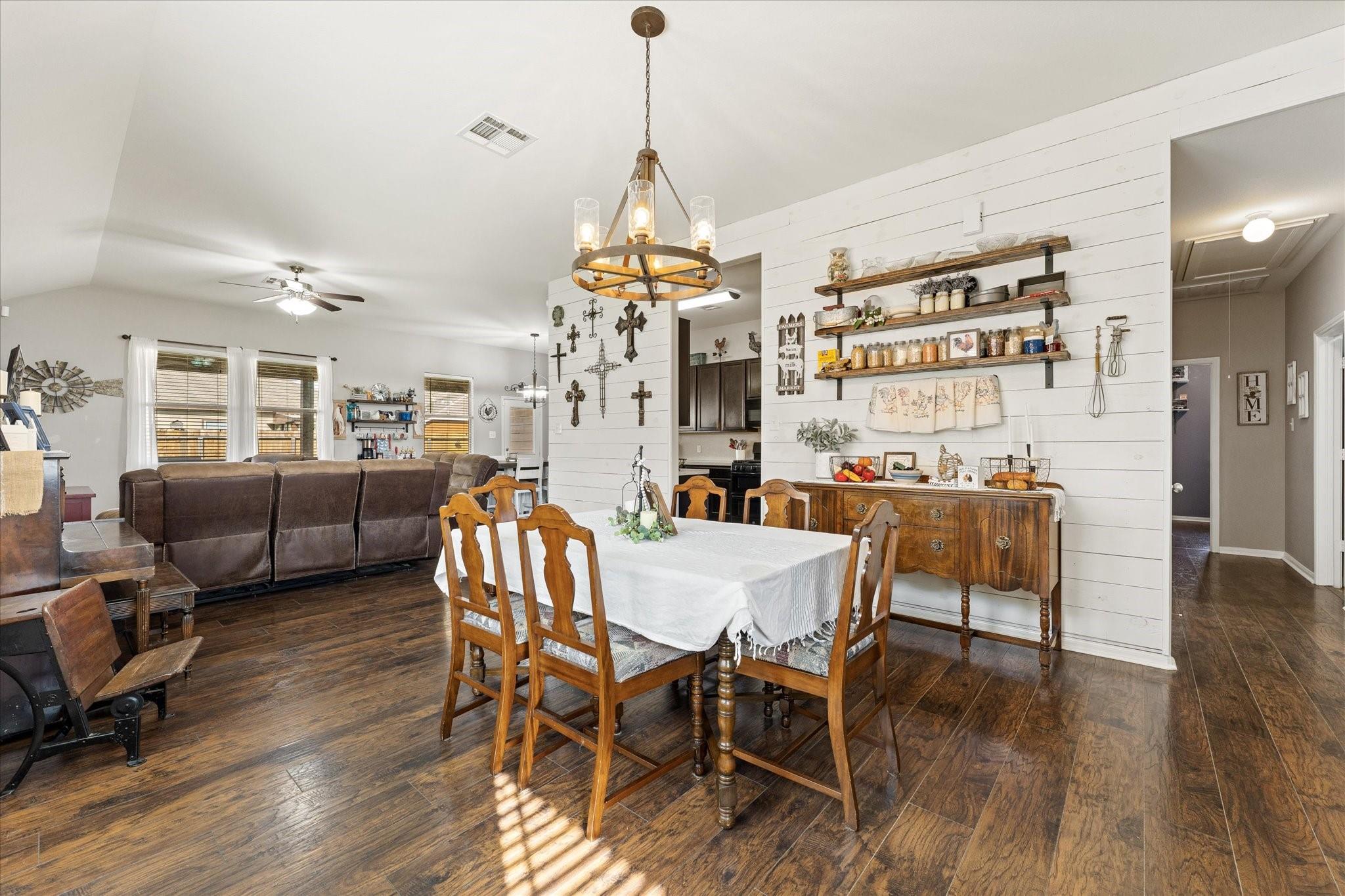 12818 Pine Meadows Street