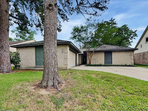Photo of 4815 Diehlwood Place, Spring, TX 77388 (MLS # 95509330)