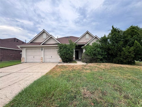 Photo of 15127 Mountain Heights Drive, Houston, TX 77049 (MLS # 54410796)