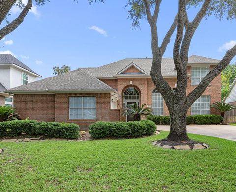 Photo of 1807 Rustic Hills Court, Sugar Land, TX 77479 (MLS # 94223157)