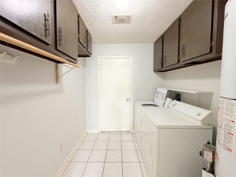 Tiny photo for 2535 Planters Row, Sugar Land, TX 77478 (MLS # 72925940)