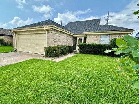Homes For Rent - 2535 Planters Row<br/> Sugar Land, TX 77478