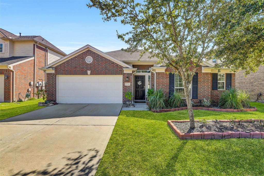 Photo of 9934 Knob Hollow Way, Conroe, TX 77385 (MLS # 39894412)