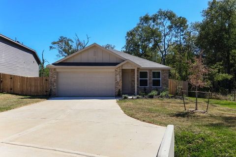 Photo of 16002 Tallis Drive, Conroe, TX 77303 (MLS # 79606508) Photo of 16002 Tallis Drive, Conroe, TX 77303 (MLS # 79606508)