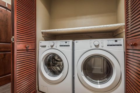 Tiny photo for 246 Litchfield Lane, Houston, TX 77024 (MLS # 79465009)