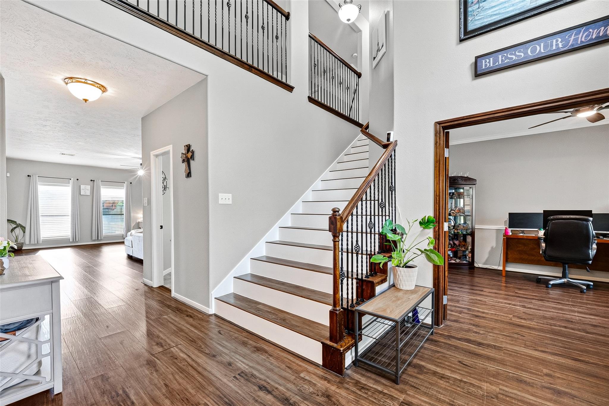 2221 Tracy Way