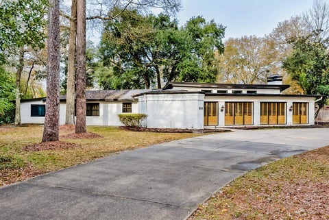 Photo of 1535 Thomas Road, Beaumont, TX 77706 (MLS # 40637462)