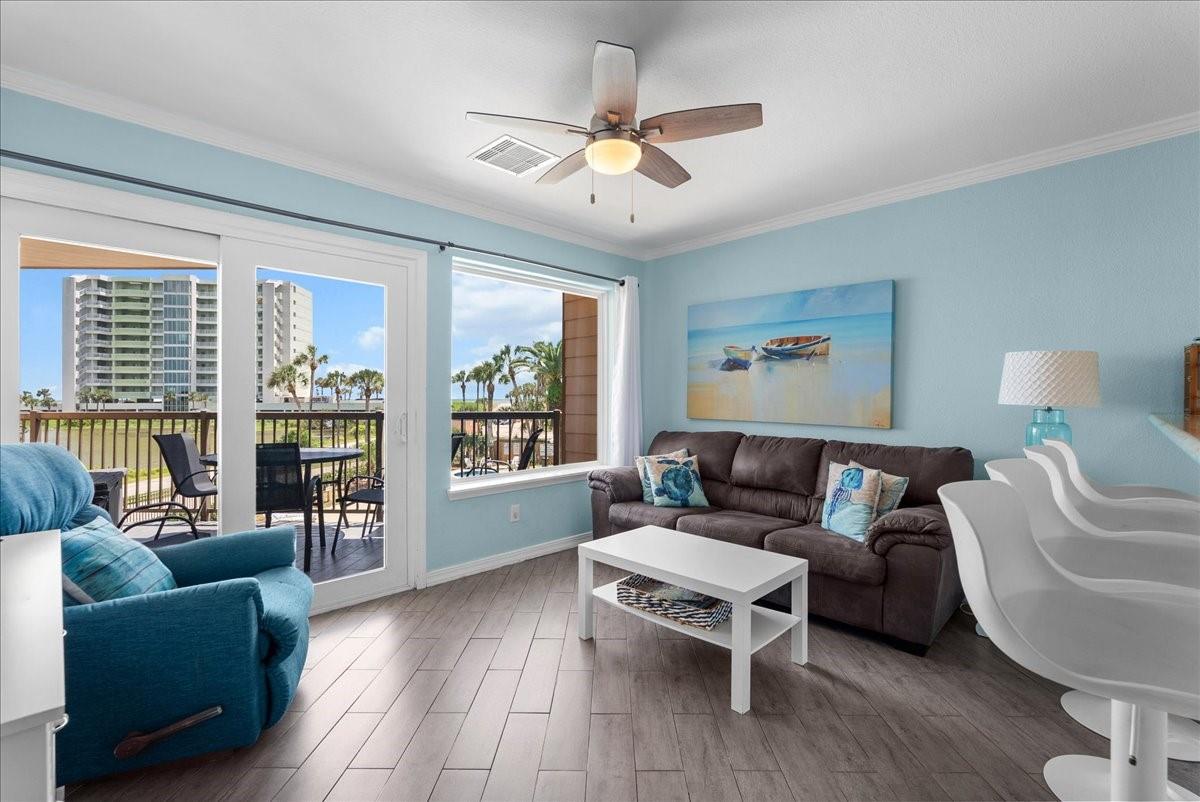 9520 Seawall Boulevard 152