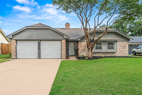 Homes For Sale - 6234 Autumn Arbor Drive<br/> Houston, TX 77092