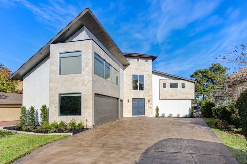 12406 Lake Shore Drive