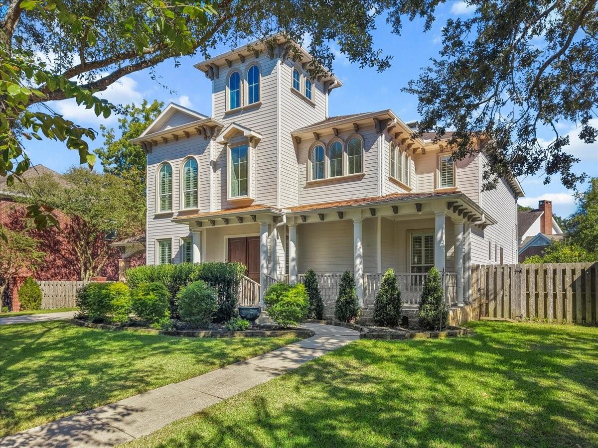1218 Bluebonnet Drive