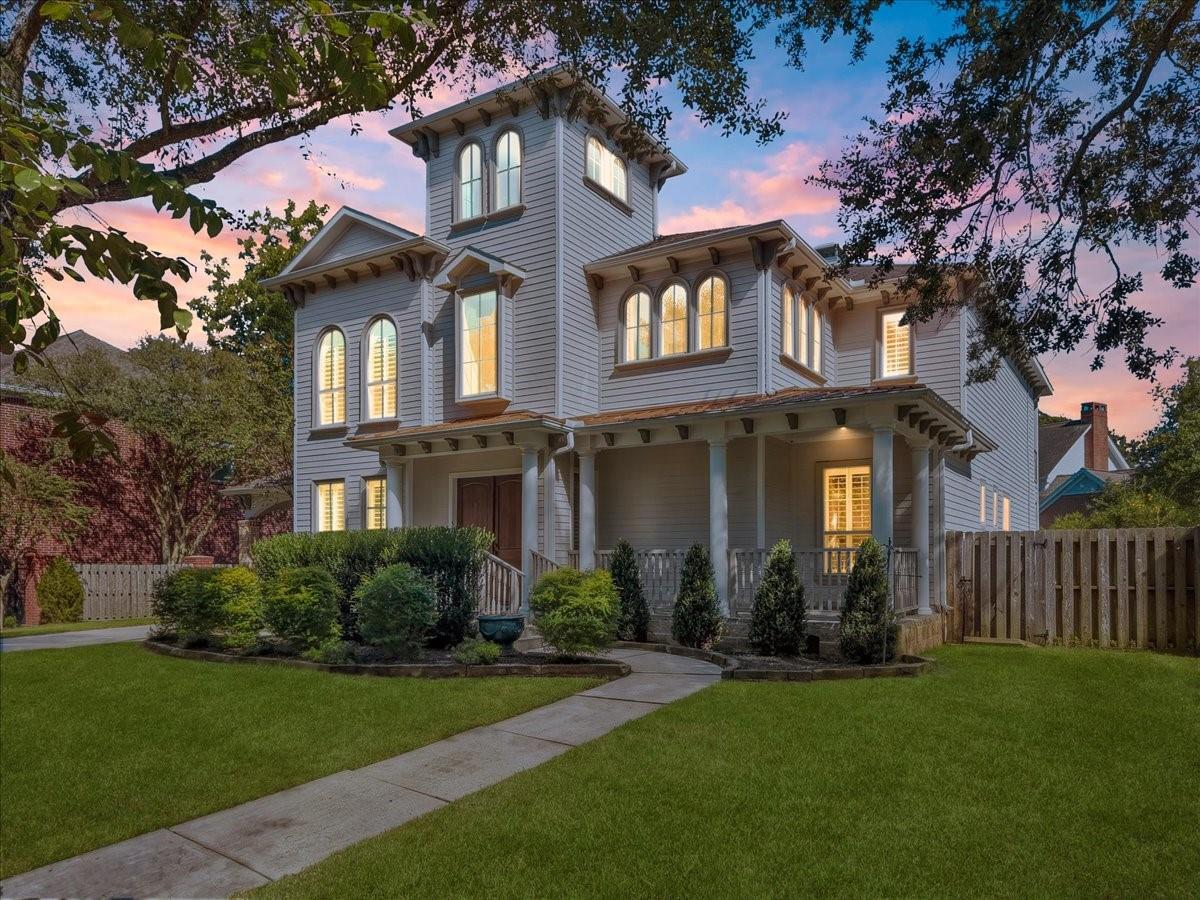 1218 Bluebonnet Drive