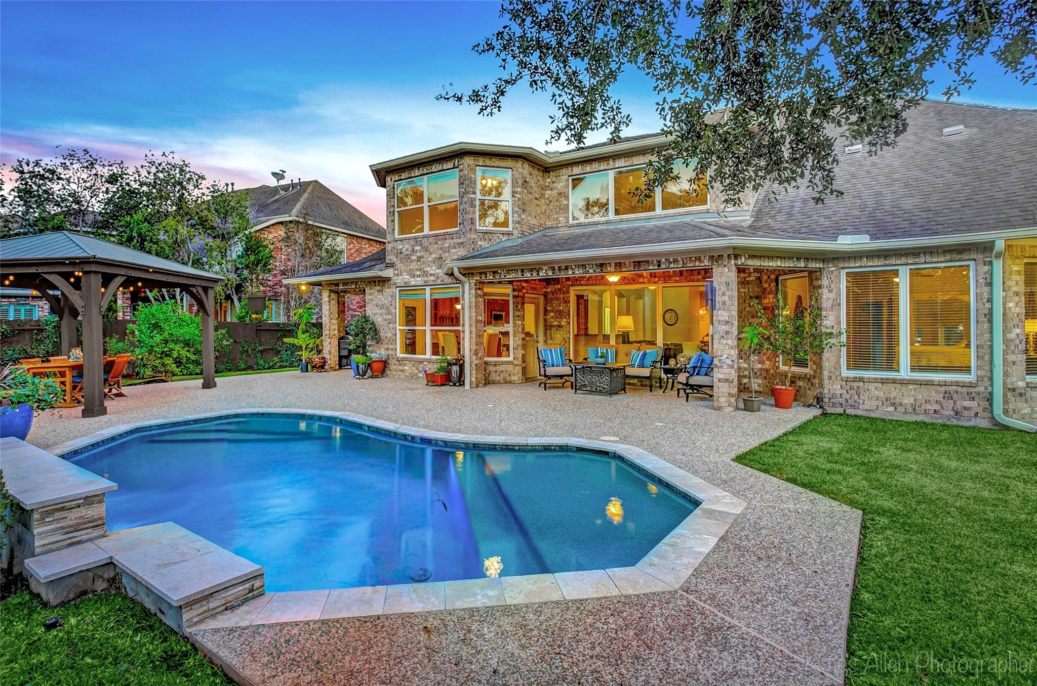 5915 Saratoga Springs Lane