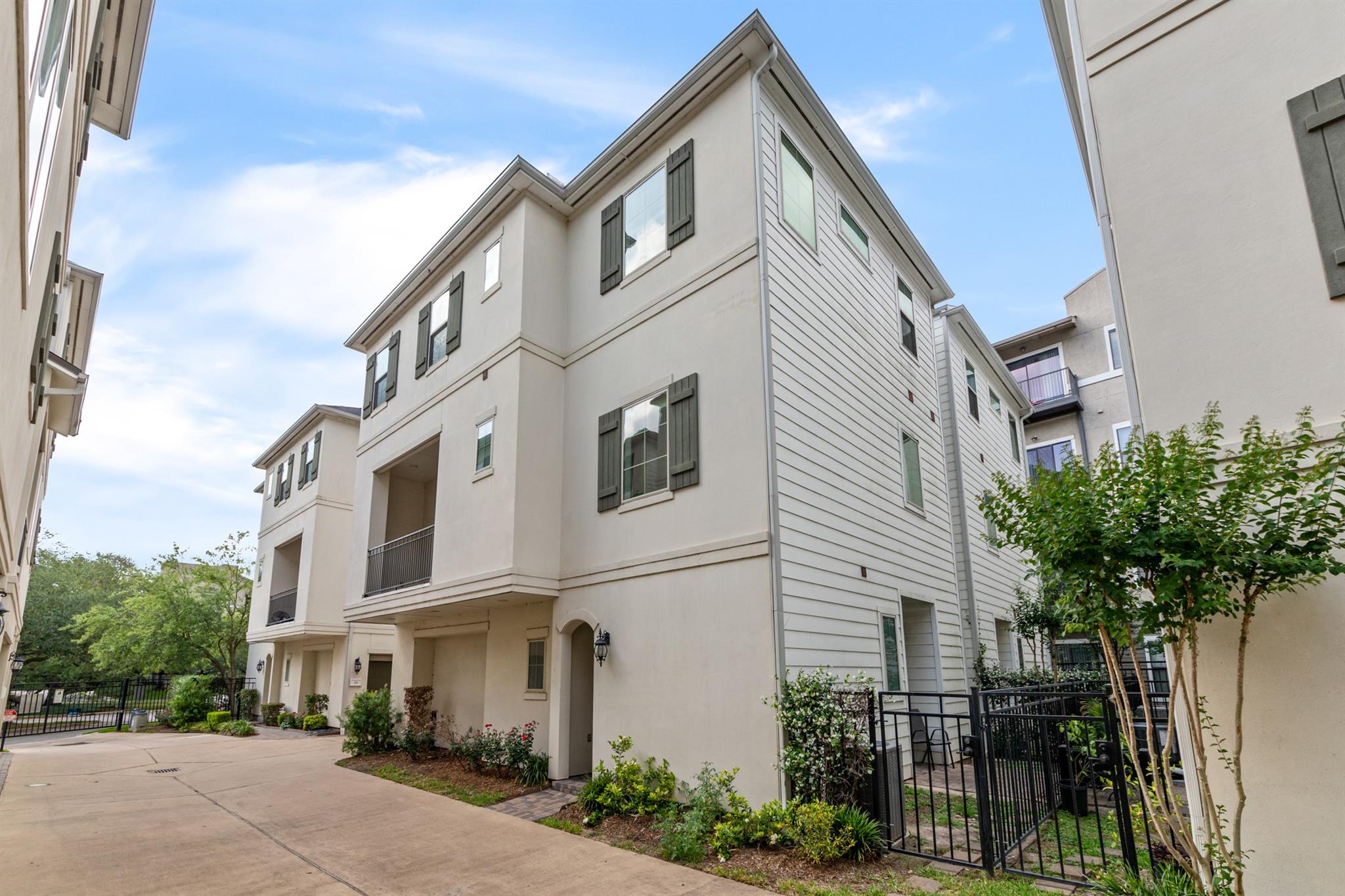 18 Hermann Park Court