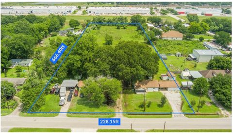 Photo of 3240 Brownie Campbell Road, Houston, TX 77086 (MLS # 46523463)