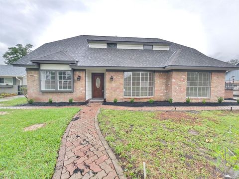 Photo of 4106 Clovernook Lane, Seabrook, TX 77586 (MLS # 84246701)