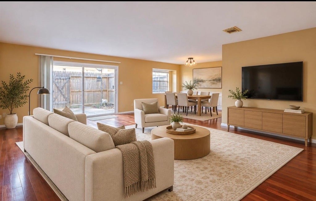 Photo of 14359 Lost Meadow Lane, Houston, TX 77079 (MLS # 76082395)