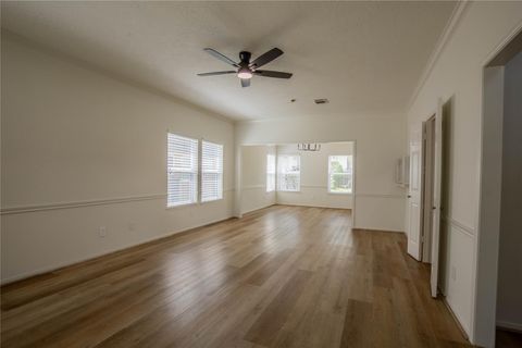 Tiny photo for 14334 Little Willow Walk, Houston, TX 77062 (MLS # 77616420)