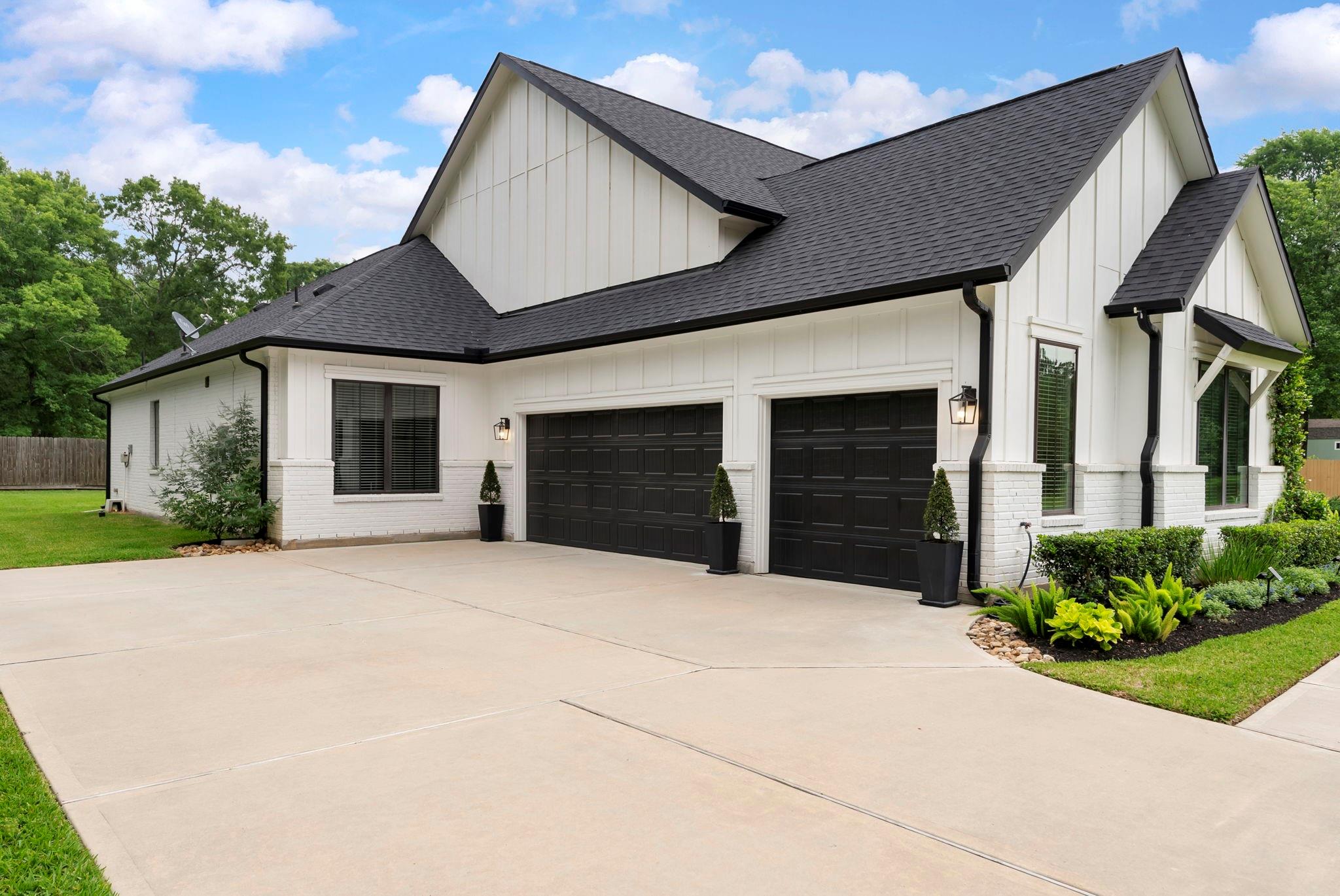 10 Double Creek Court