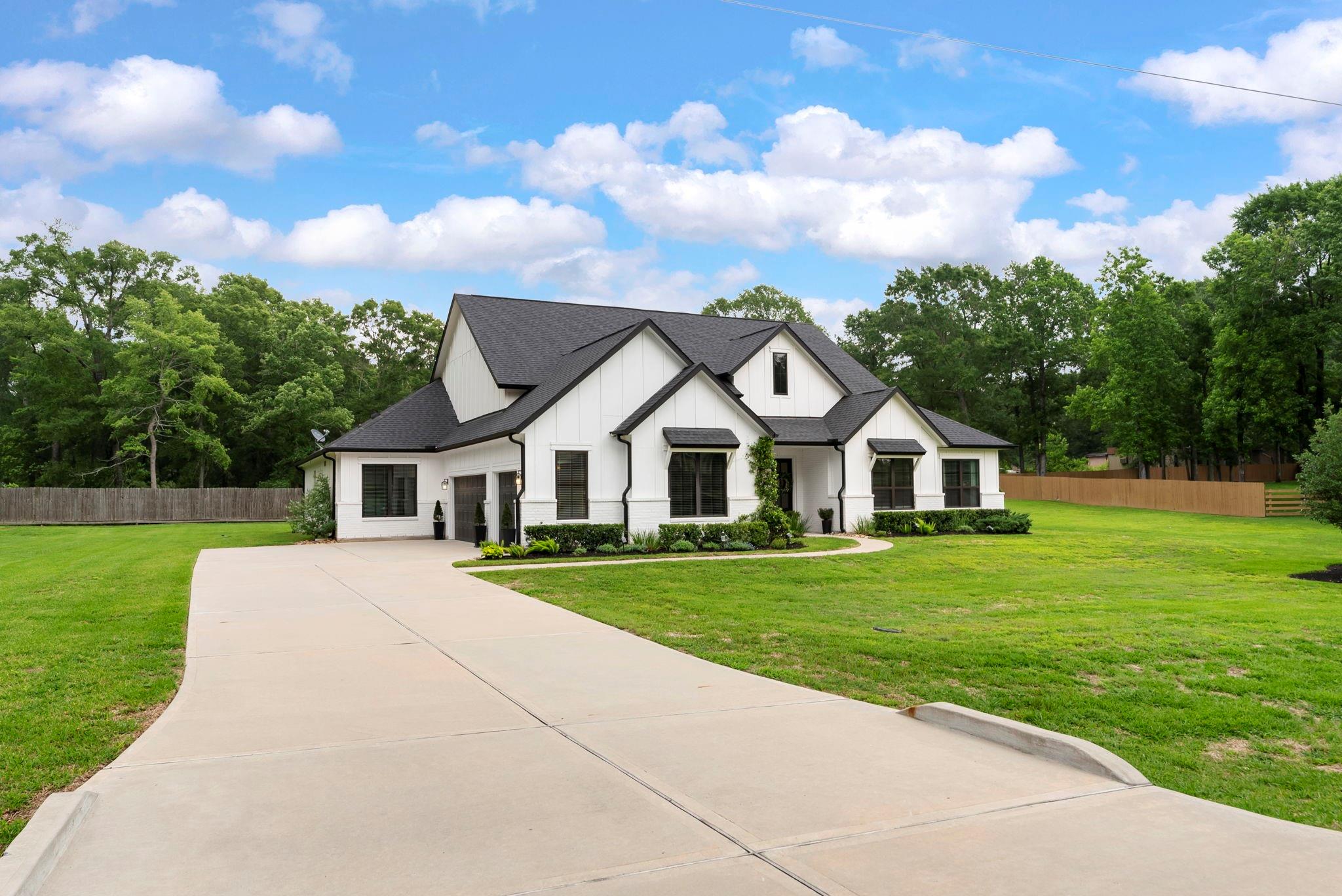 10 Double Creek Court