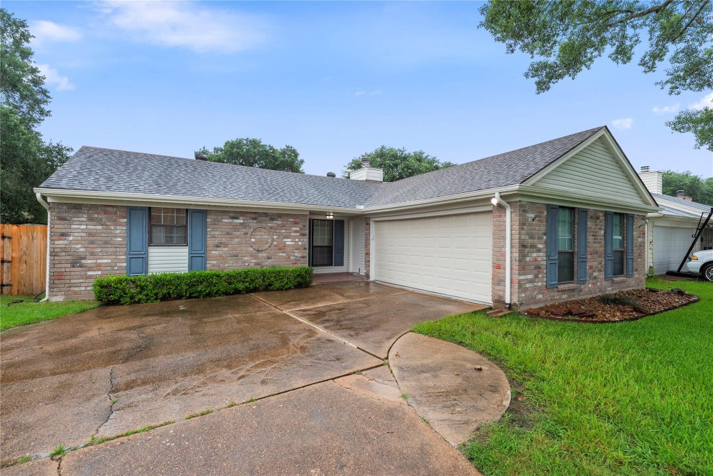 Photo of 18007 Brooknoll Drive, Houston, TX 77084 (MLS # 53329182)
