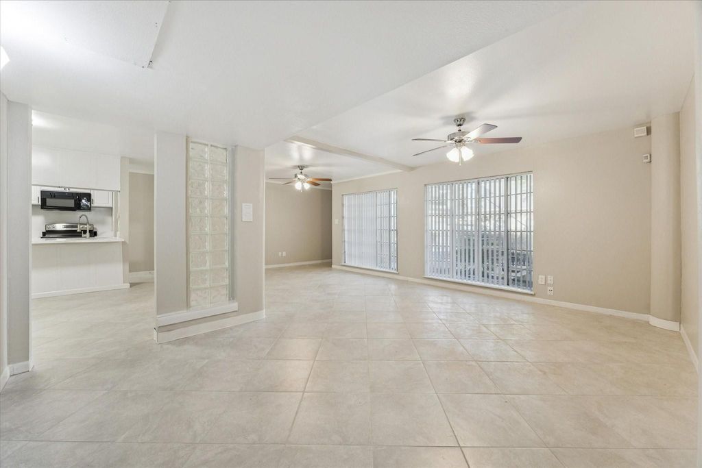 Photo of 2609 Marilee Lane #1, Houston, TX 77057 (MLS # 21468043)