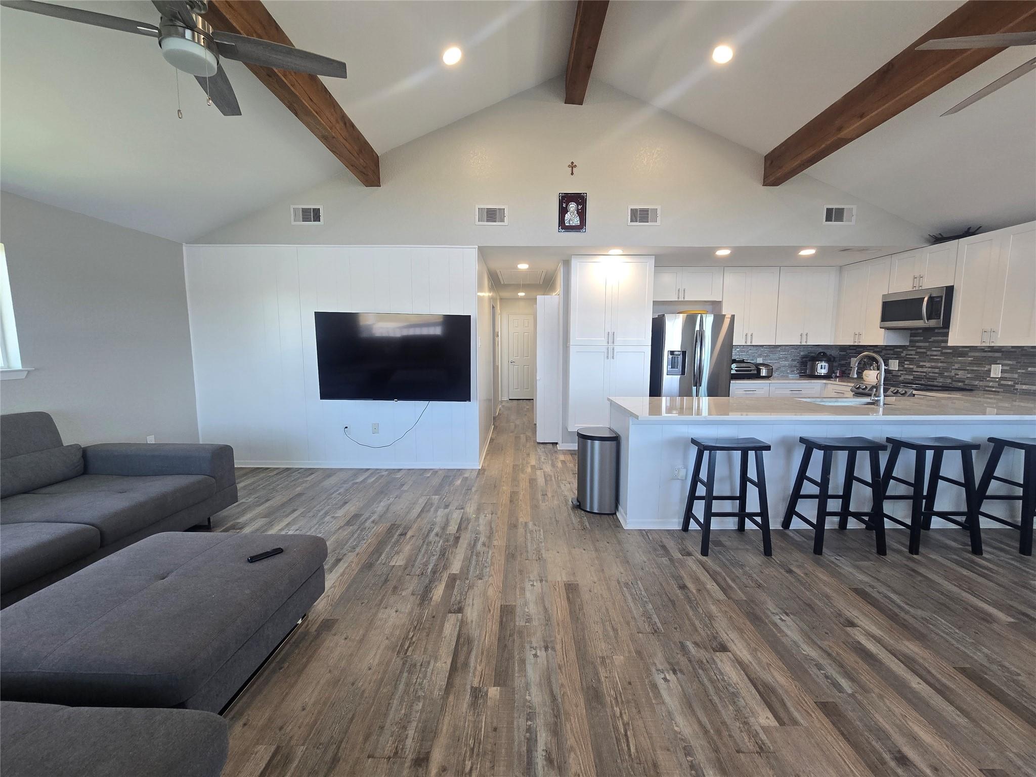 211 Redfish Drive