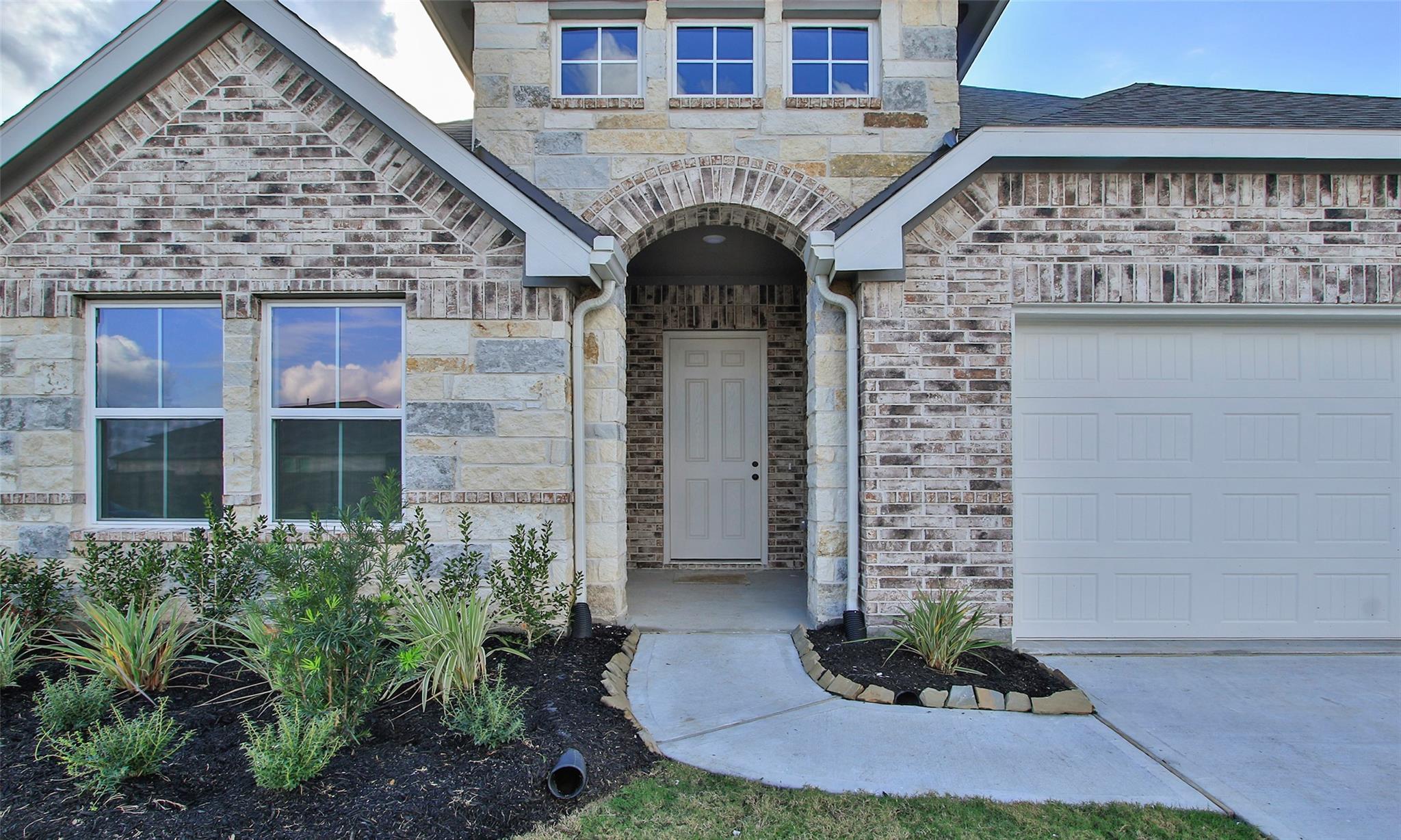 530 Stream Bend Way
