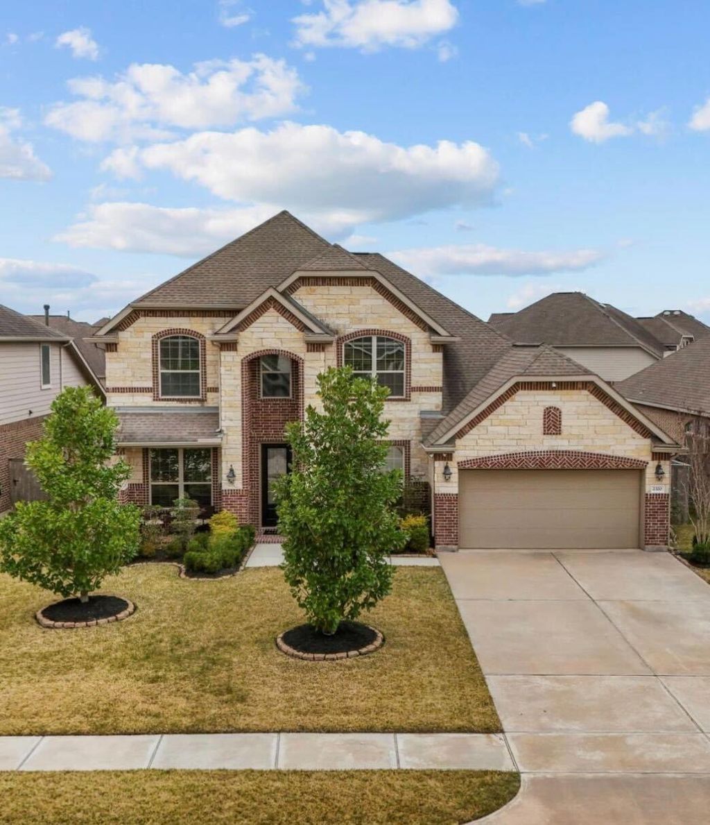 Photo of 2320 Vineyard Terrace Lane, League City, TX 77573 (MLS # 27320910)