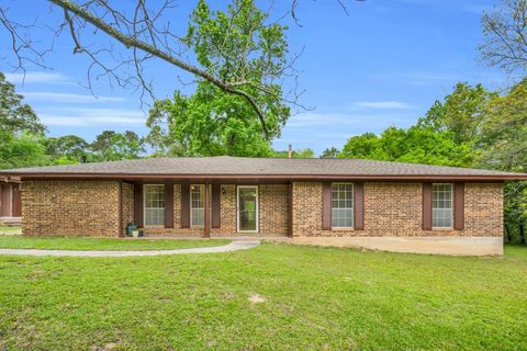 Photo of 10905 Rose Royal Drive, Conroe, TX 77303 (MLS # 10946768)