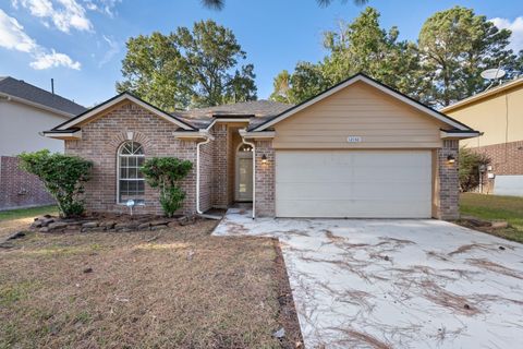 Photo of 12130 La Salle Oaks, Conroe, TX 77304 (MLS # 59300658)