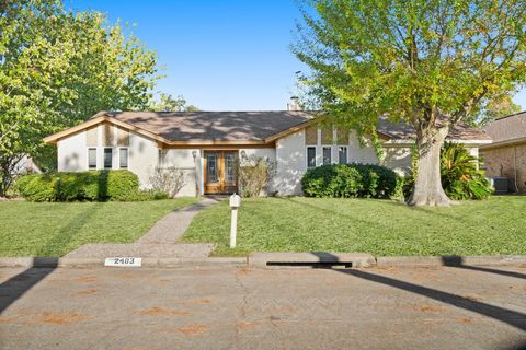 Photo of 2403 Elmgate Drive, Houston, TX 77080 (MLS # 71730981) Photo of 2403 Elmgate Drive, Houston, TX 77080 (MLS # 71730981)