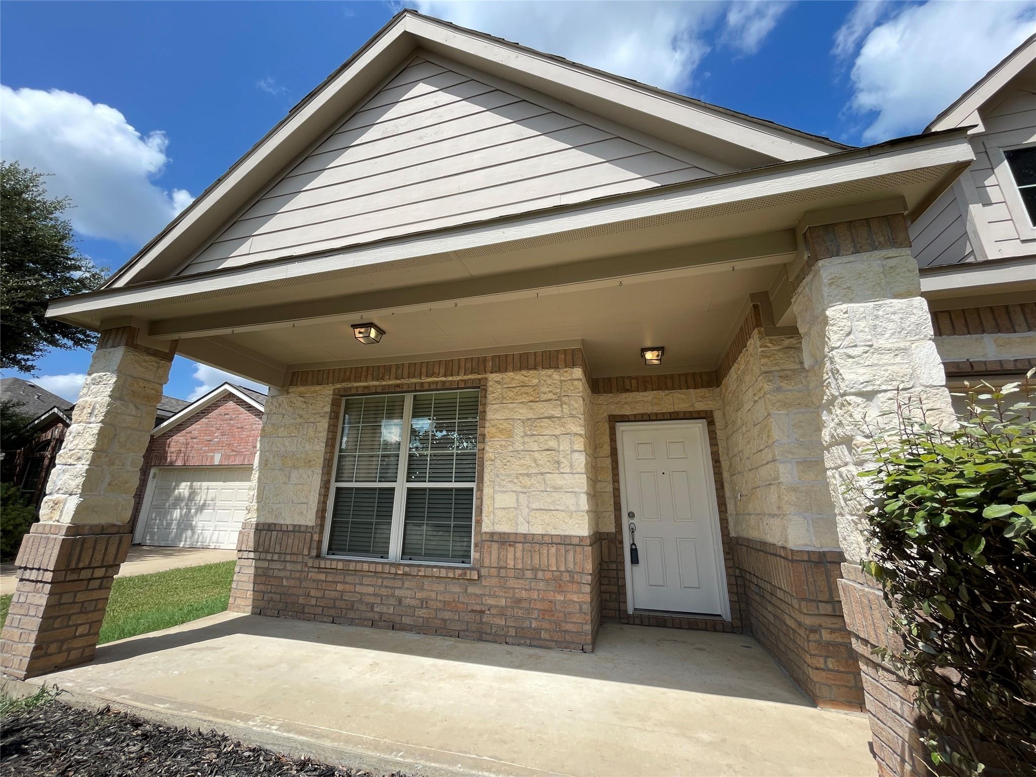 5811 Ranch Riata Court