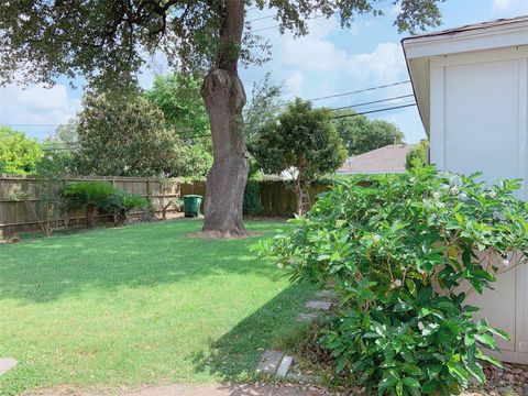 Tiny photo for 8902 Sharpview Drive, Houston, TX 77036 (MLS # 92244814)