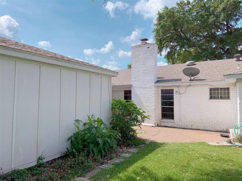 Tiny photo for 8902 Sharpview Drive, Houston, TX 77036 (MLS # 92244814)