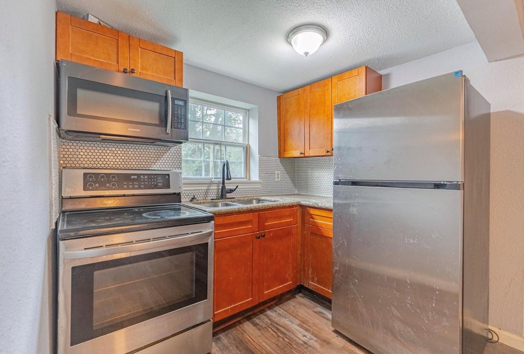 Photo of 4206 Walker Street #B, Houston, TX 77023 (MLS # 86326908)