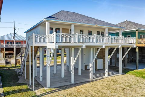 Photo of 2584 Whitecap, Crystal Beach, TX 77650 (MLS # 82963311)