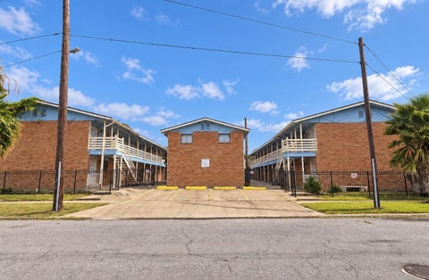 Photo of 911 Avenue K #9, Galveston, TX 77550 (MLS # 75595181)