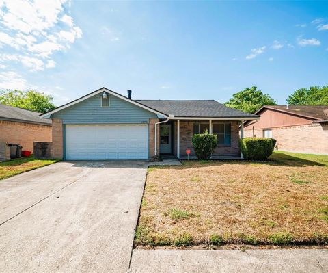 Photo of 10906 Maple Rock Drive, Humble, TX 77396 (MLS # 88332897)