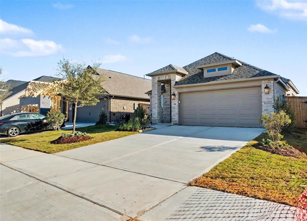 Photo of 2919 Orange Leaf Drive, Brookshire, TX 77423 (MLS # 10168731)