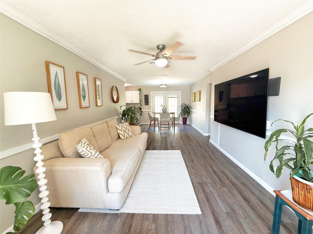 Photo of 307 Bellmar Lane, Friendswood, TX 77546 (MLS # 78092269)